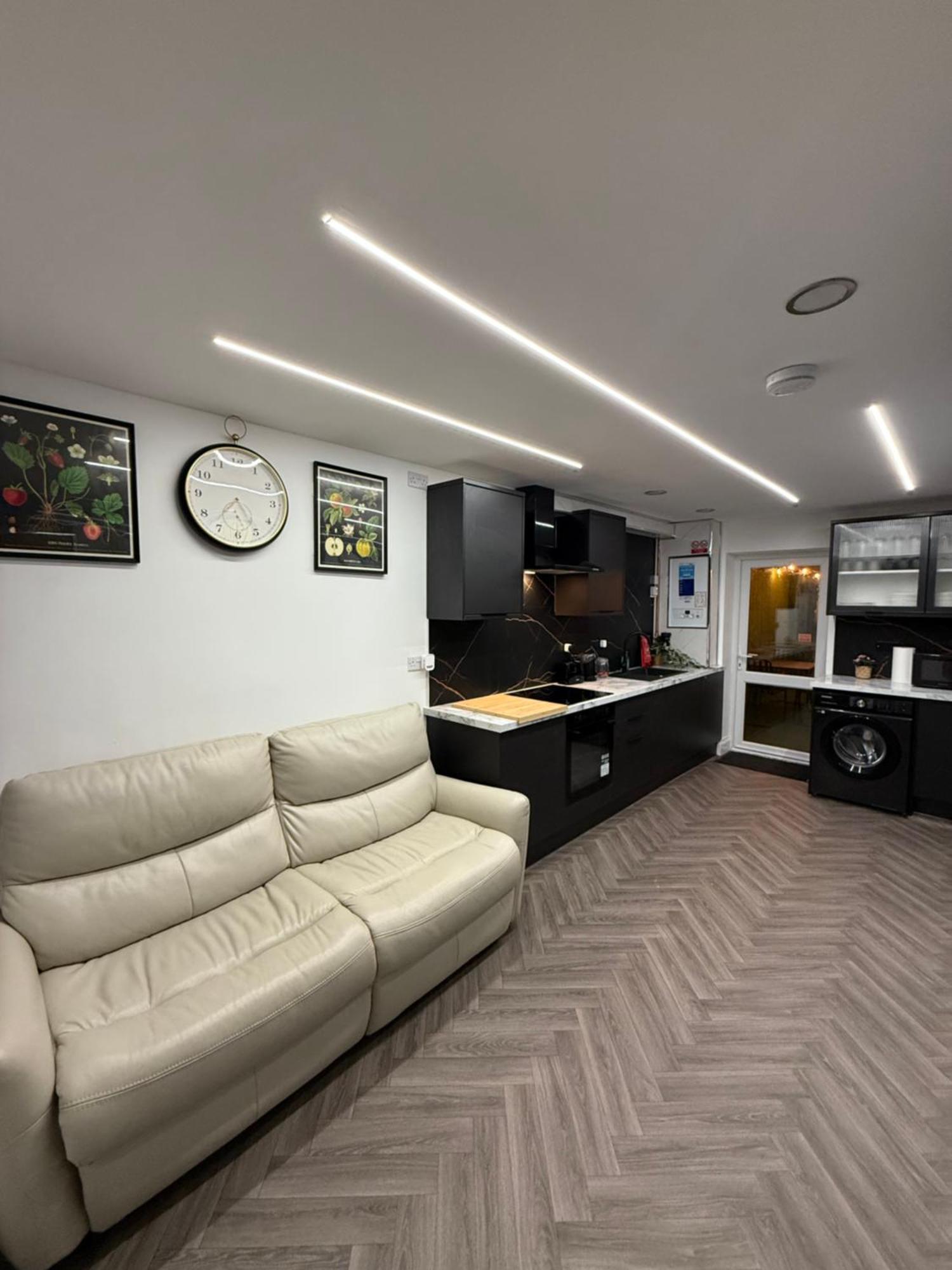 Birmingham City Centre- 9 Bed House With Free Parking المظهر الخارجي الصورة