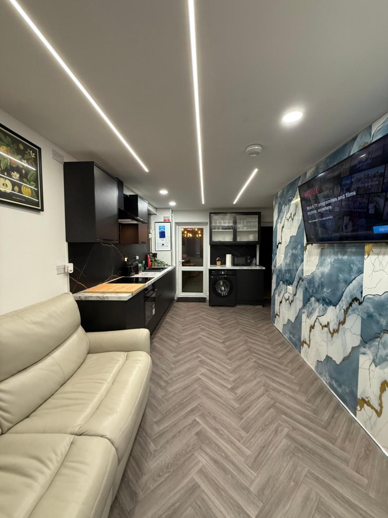 Birmingham City Centre- 9 Bed House With Free Parking المظهر الخارجي الصورة
