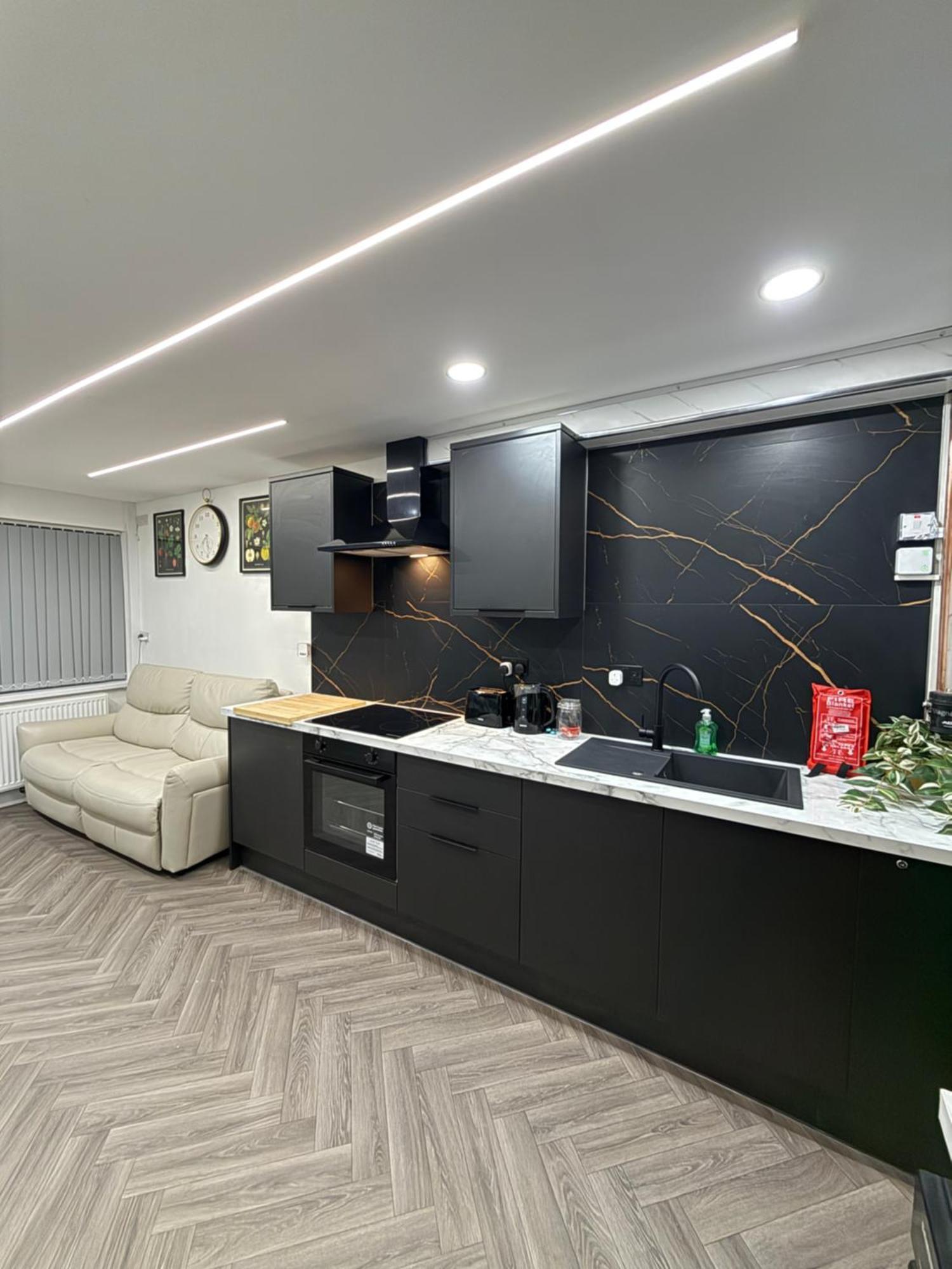 Birmingham City Centre- 9 Bed House With Free Parking المظهر الخارجي الصورة
